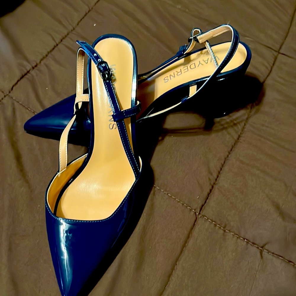 Navy blue heels